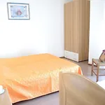 Altan Apartment *